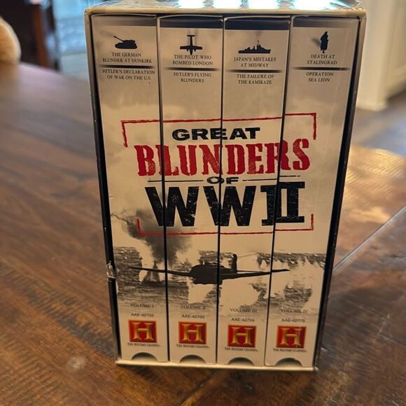 Great Blunders of WWII VHS Set - Picture 1 of 6